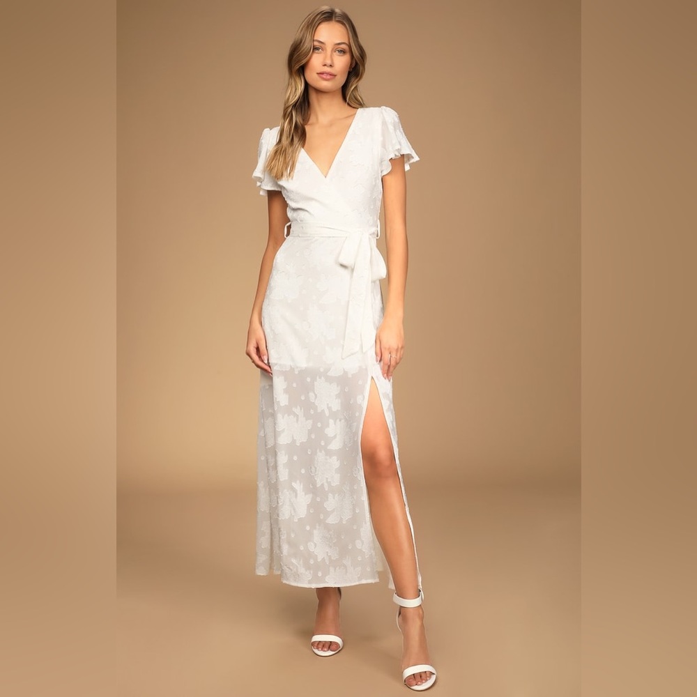 Lulu’s Compelling Love White Jacquard Short Sleeve Maxi Dress